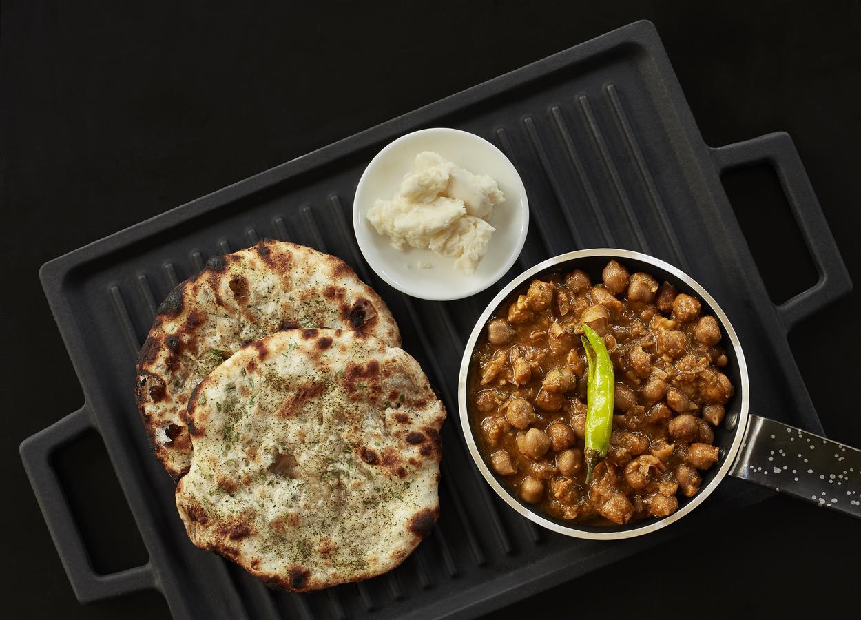 Taj Swarna, Amritsar Hotel Buitenkant foto Chole bhature