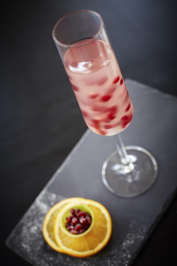 Taj Swarna, Amritsar Hotel Buitenkant foto A glass of Kir Royale