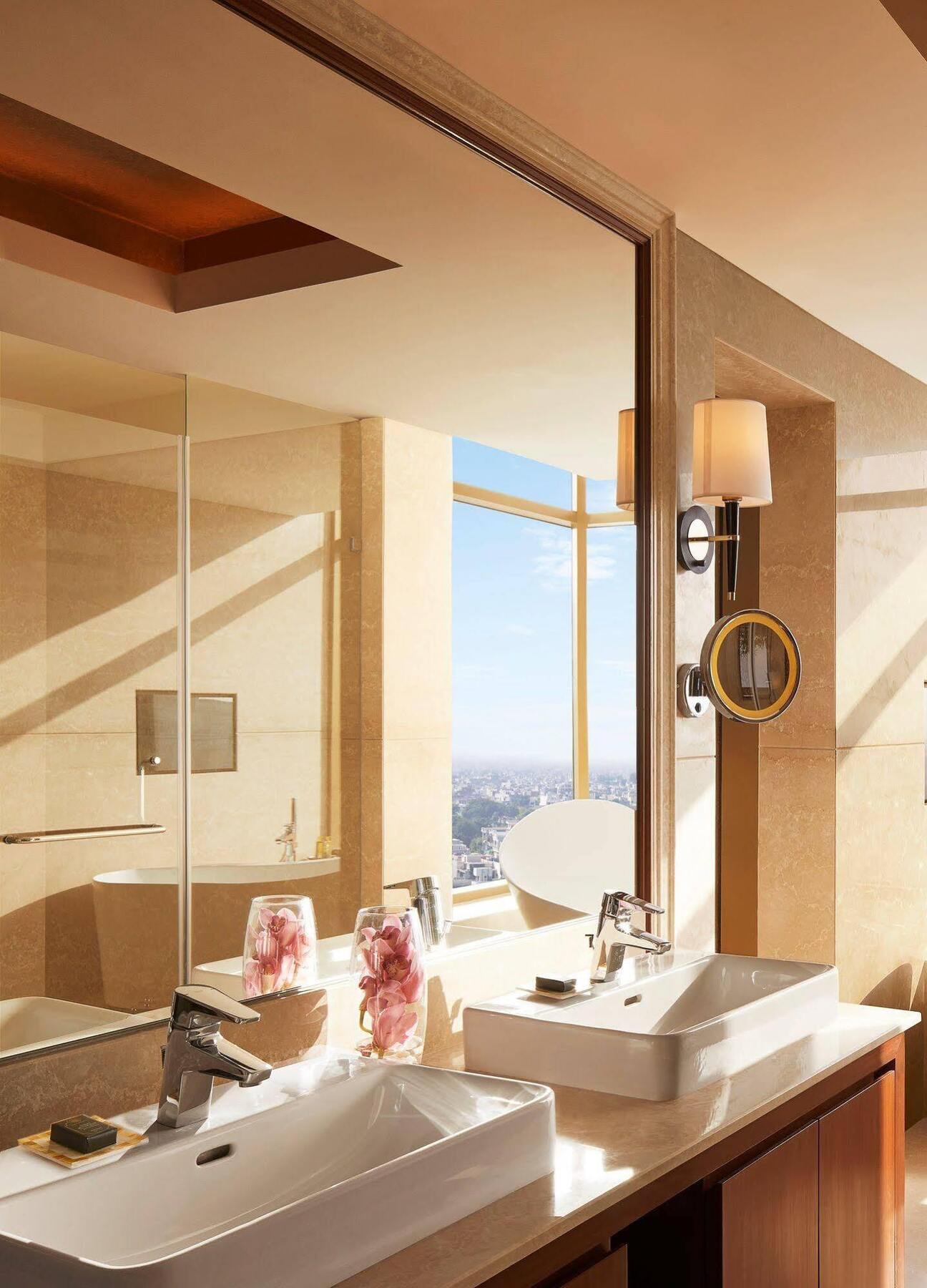 Taj Swarna, Amritsar Hotel Buitenkant foto Bathroom